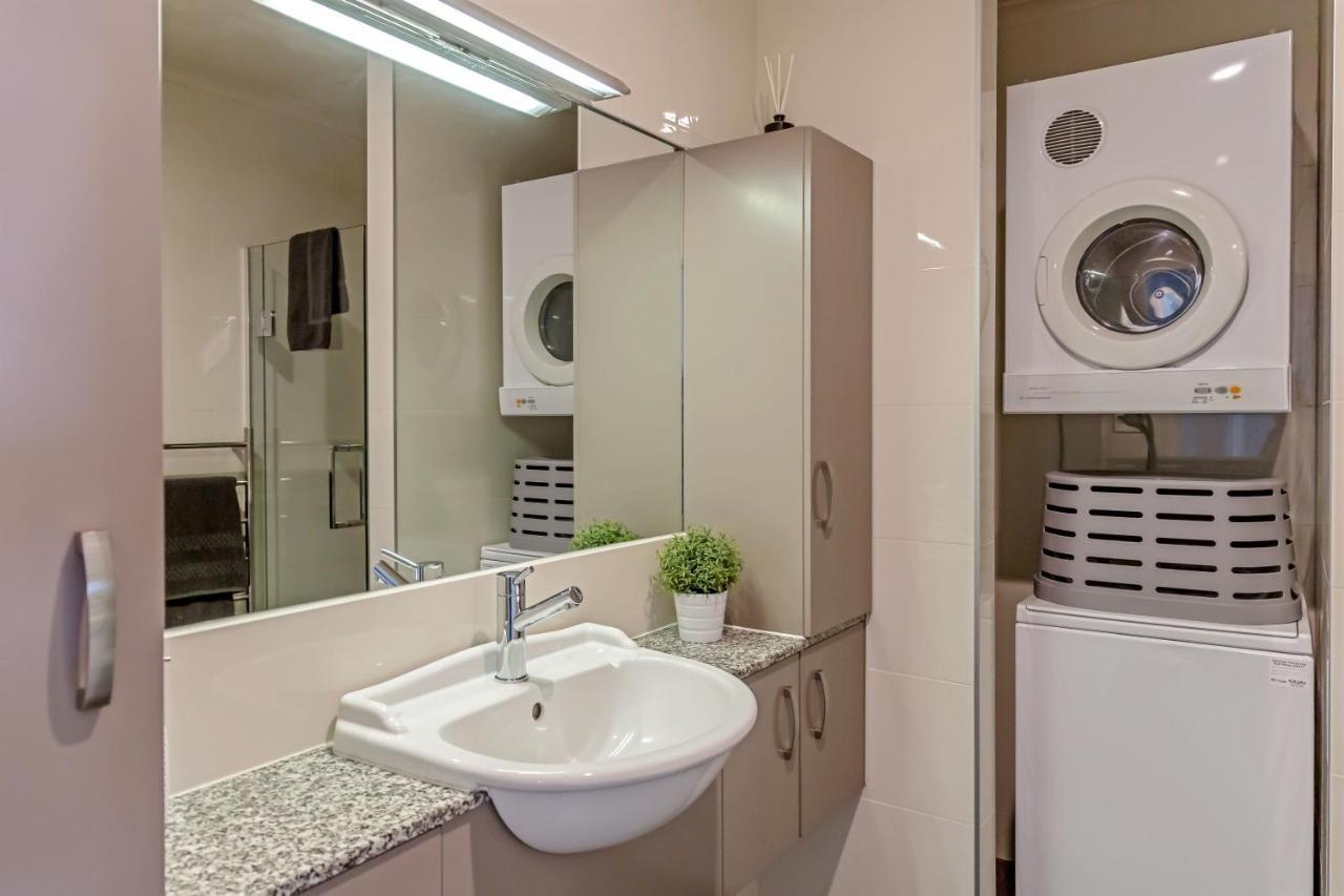 Qv Elegant Modern Apt With Water View - 982 Окленд Экстерьер фото